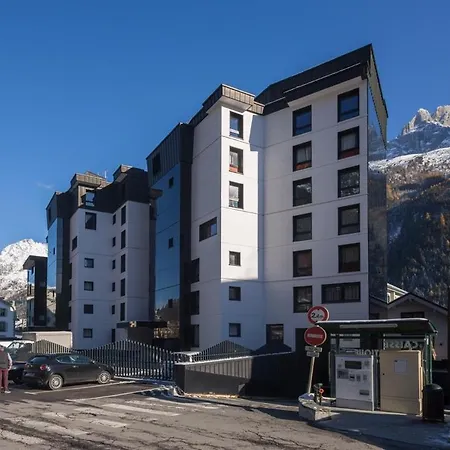 Sleeps 2 * Chamonix